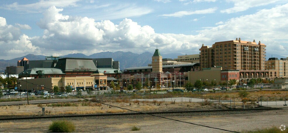 More Photos Of 41 S Rio Grande St, Salt Lake City General Retail For Lease