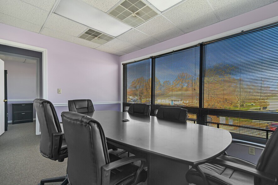 More Photos Of 838 Walker Sq, Dover Office For Sale