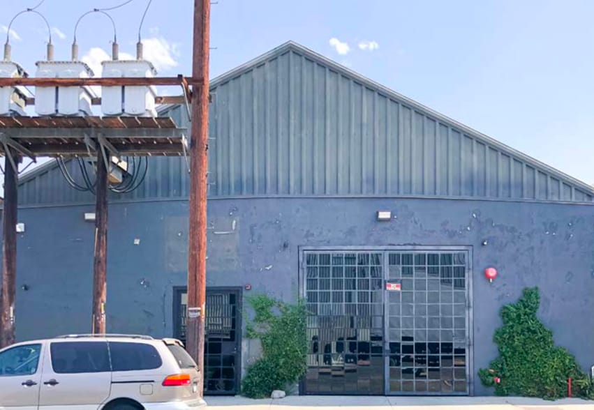 More Photos Of 332-338 S Avenue 17 Ave, Los Angeles Manufacturing For Lease