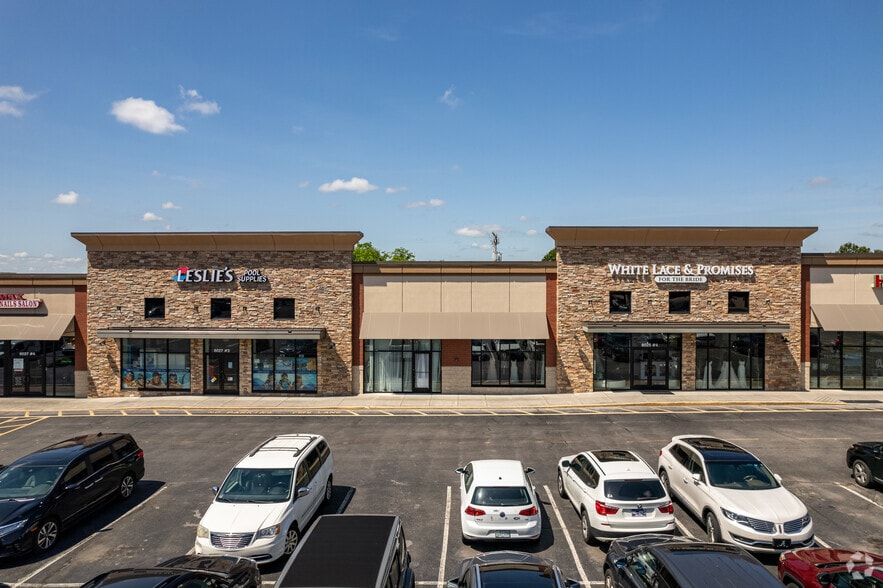 More Photos Of 8027 Kingston Pike, Knoxville Unknown For Lease