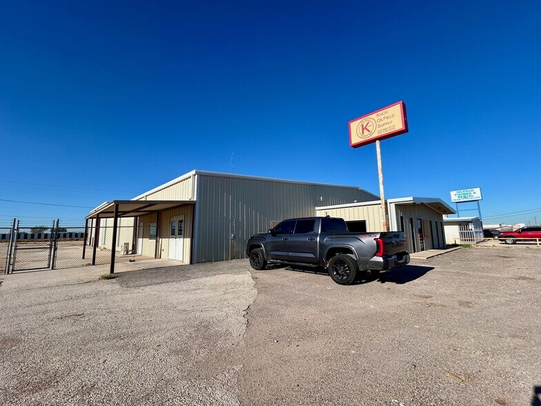 More Photos Of 2306 Garden City Hwy, Midland Warehouse For Sale