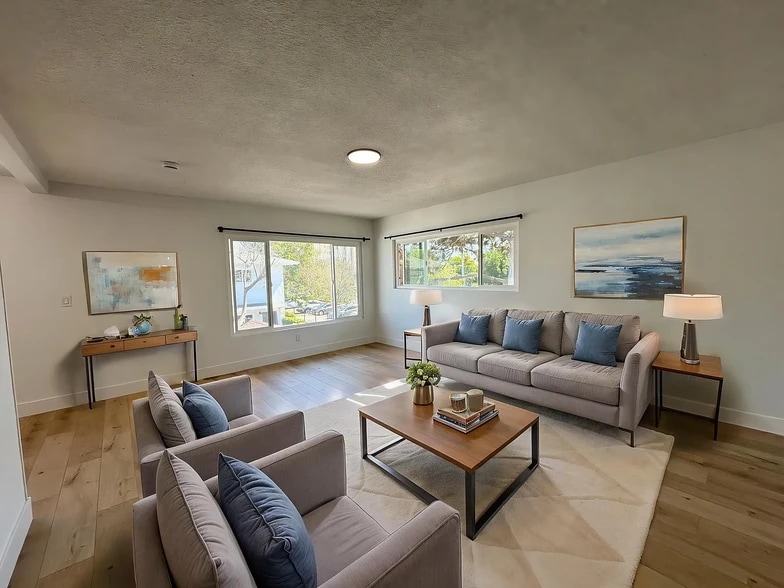 More Photos Of 1125 N Onondaga Ave, Anaheim Apartments For Sale