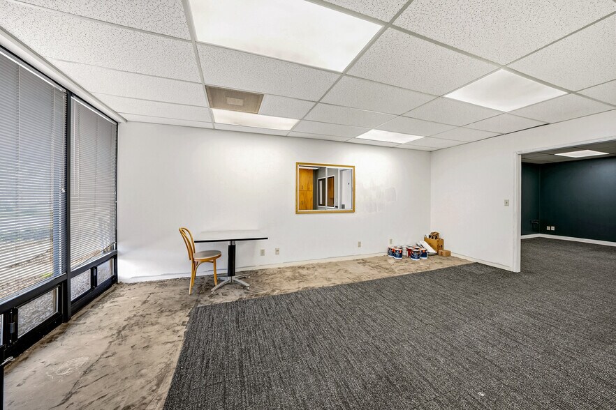 More Photos Of 710 Jefferson Ave, Ashland Light Manufacturing For Lease