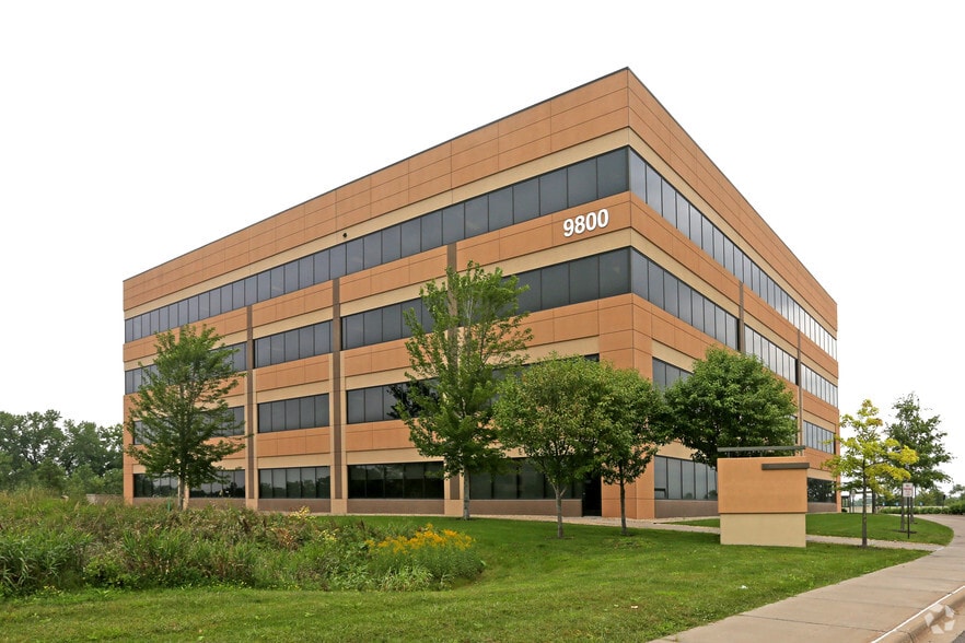 More Photos Of 9800 N 59th Ave, Plymouth Office For Lease