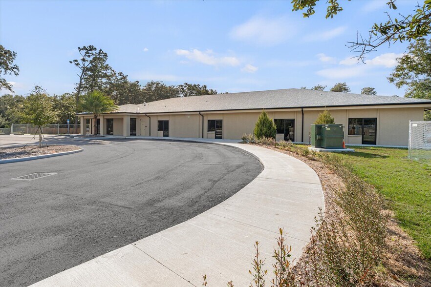 More Photos Of 481 Shores Blvd, Saint Augustine Daycare Center For Lease