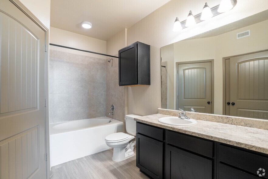 More Photos Of 5751 Greenhouse Rd, Katy Apartments For Lease