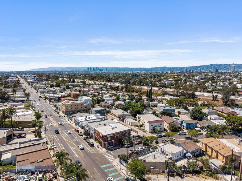 More Photos Of 4733 W Adams Blvd, Los Angeles General Retail For Sale