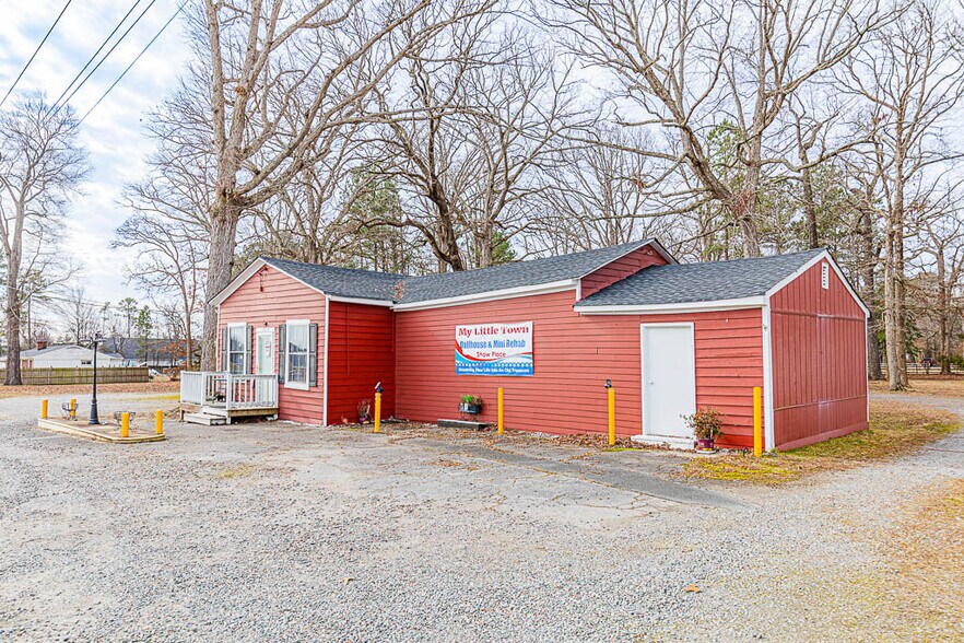 More Photos Of 10379 Chamberlayne Rd, Mechanicsville Freestanding For Sale