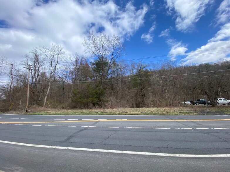 Primary Photo Of 1066 NY-32, Rosendale Land For Lease