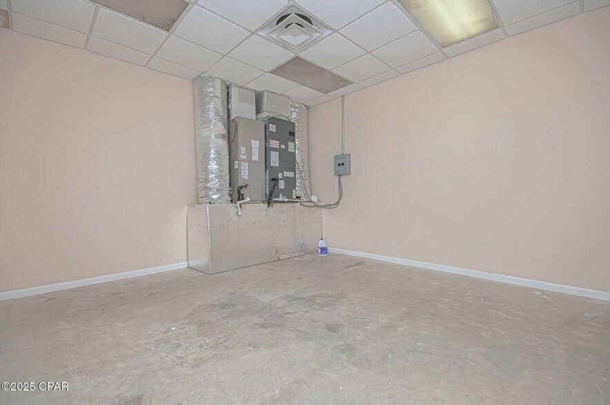 More Photos Of 7622 McElvey Rd, Panama City Beach Industrial For Sale