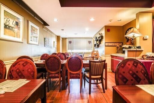 More Photos Of 2650-2652 E Somerset St, Philadelphia Restaurant For Lease