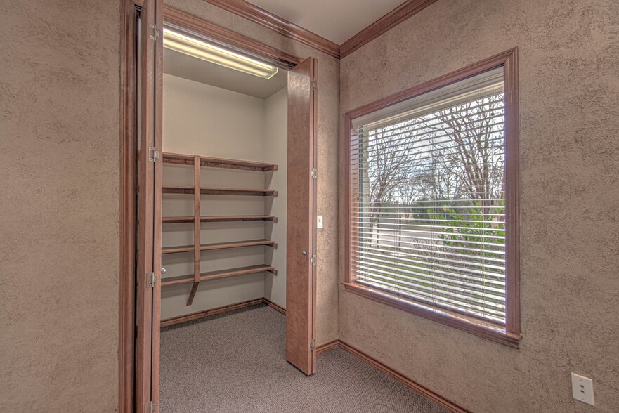 More Photos Of 2566 Blue Meadow Dr, Temple Office Residential For Lease