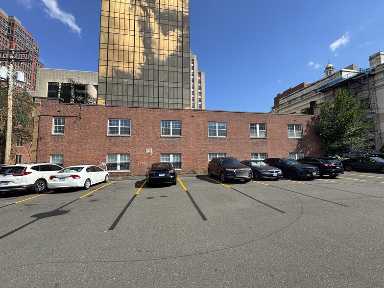More Photos Of 54 Wall St, New Haven Office For Sale