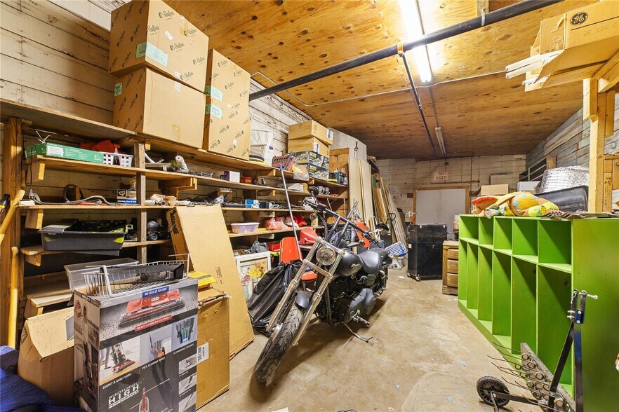 More Photos Of 3300 Milam Dr, Brownwood Industrial For Sale