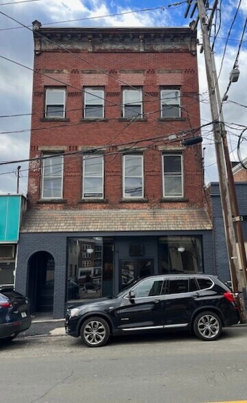 More Photos Of 10 Commerce St, Norwalk Storefront Retail Residential For Sale