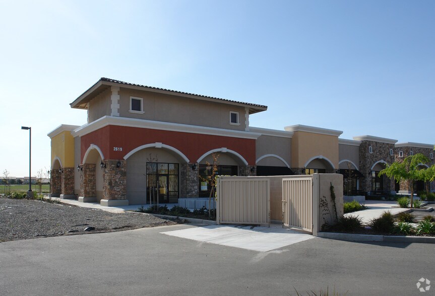 More Photos Of 2501-2623 Riparian Dr, Elk Grove Unknown For Lease