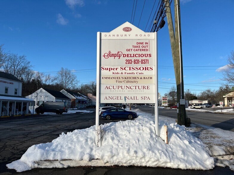 More Photos Of 1 Danbury Rd, Wilton General Retail For Lease