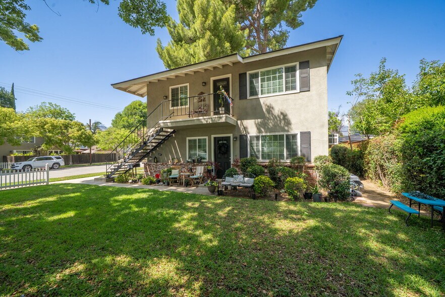 More Photos Of 2307 5th St, La Verne Multifamily For Sale