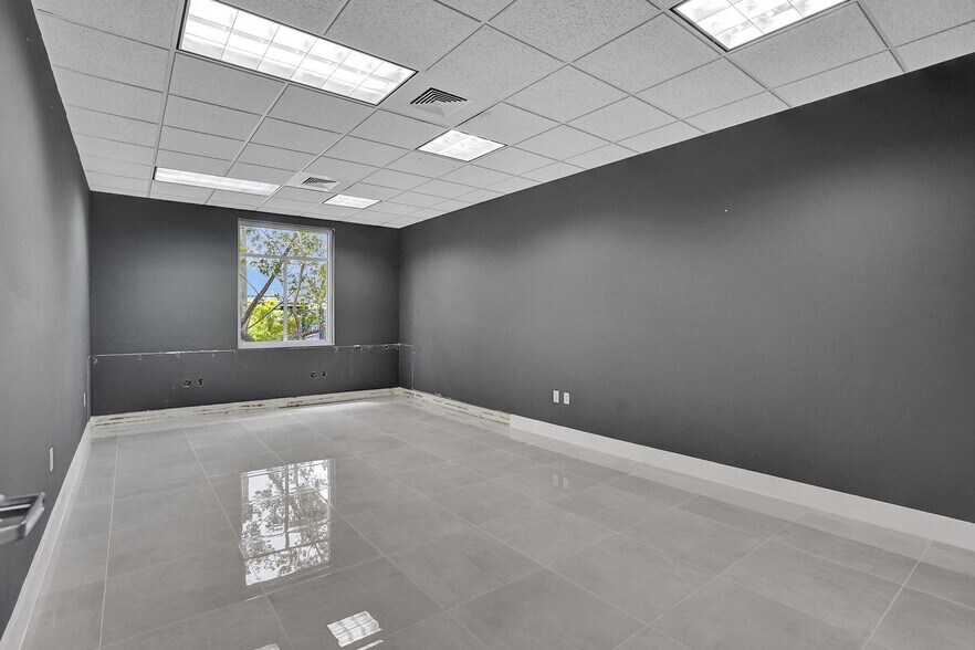 More Photos Of 15620 SW 29th St, Miramar Medical For Sale