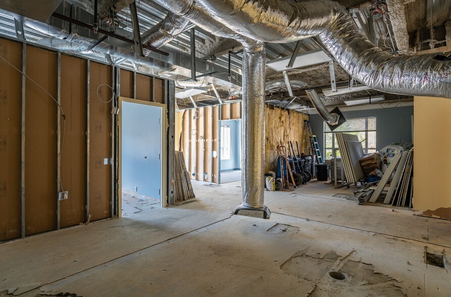 More Photos Of 308 W Rosemary St, Chapel Hill Office For Lease