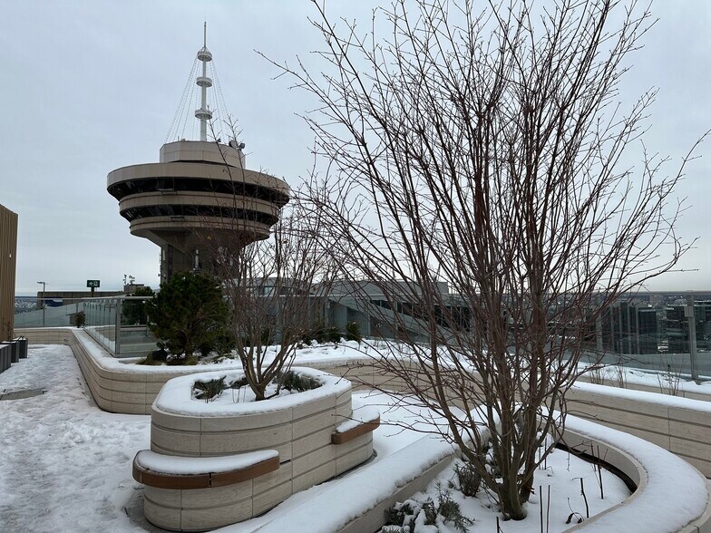 More Photos Of 320 Granville St, Vancouver Office For Sale