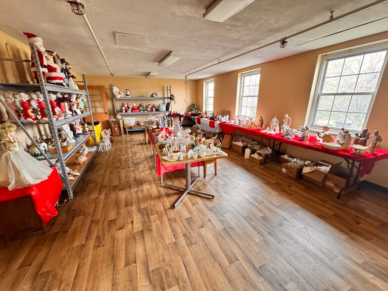 More Photos Of 618 Roswell NW Rd, Carrollton Healthcare For Sale