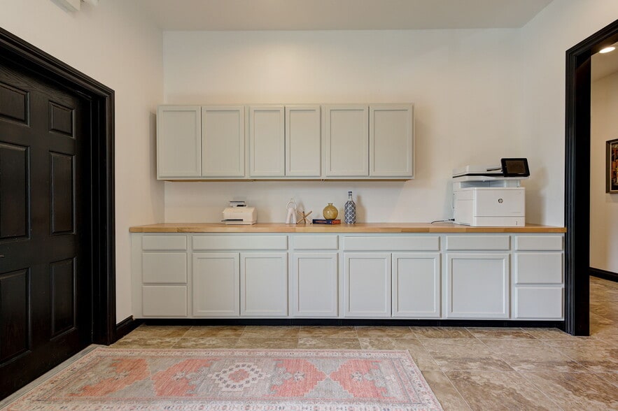 More Photos Of 2917 NW 156th St, Edmond Office Residential For Sale