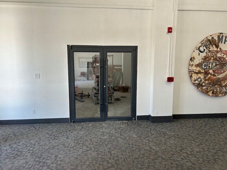 More Photos Of 116 E Randolph Ave, Enid Office Residential For Lease