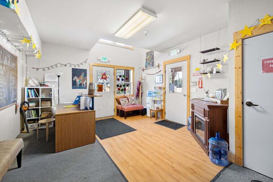 More Photos Of 12315 Deerfield Dr, Truckee Office Residential For Sale