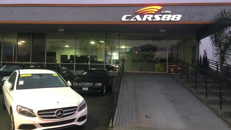 More Photos Of 910 E Whittier Blvd, La Habra Auto Dealership For Lease