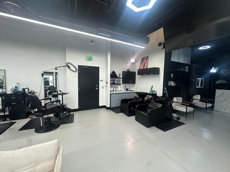 More Photos Of 27 Devine St, San Jose Storefront Retail Office For Sale