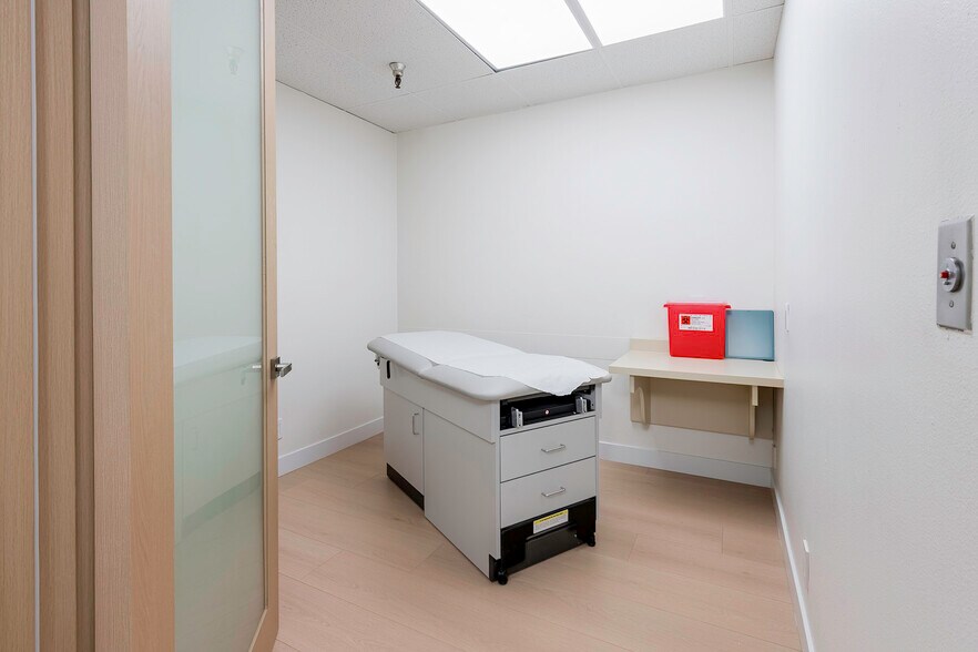 More Photos Of 500 Alamitos Ave, Long Beach Medical For Lease