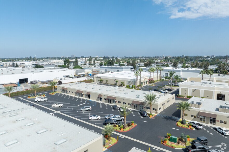 More Photos Of 1408-1414 S Ritchey St, Santa Ana Light Manufacturing For Lease