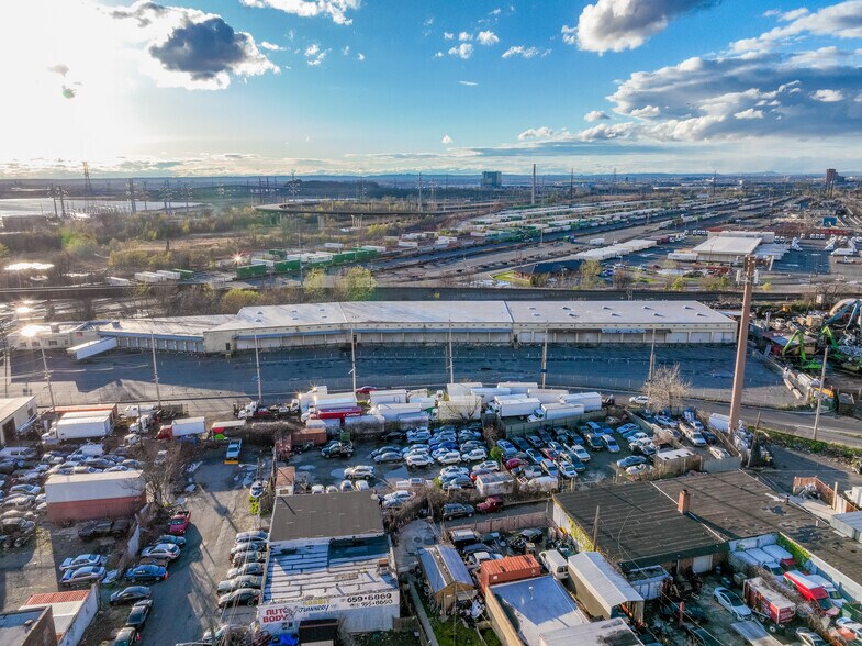 More Photos Of 330 Manhattan Ave, Jersey City Truck Terminal For Sale