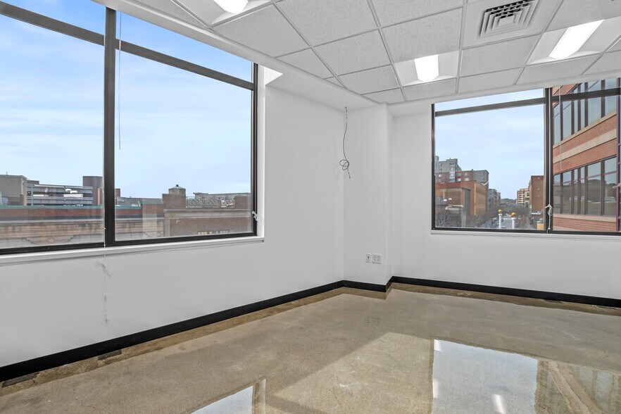 More Photos Of 75 Pleasant St, Malden Office For Lease