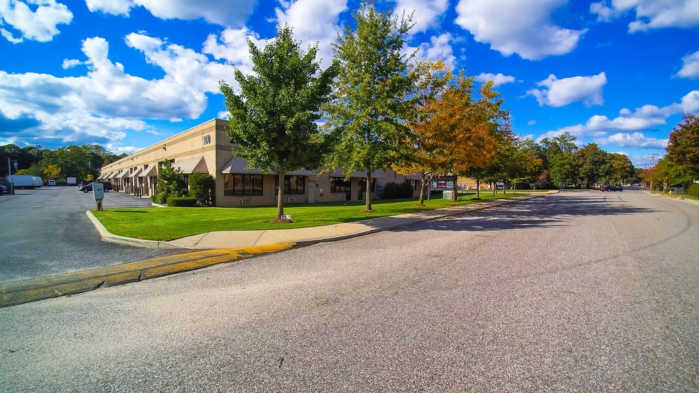 More Photos Of 200 Blydenburgh Rd, Islandia Warehouse For Lease