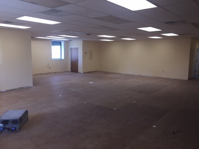 More Photos Of 1717-1719 Brunswick Pike, Lawrenceville Office For Lease