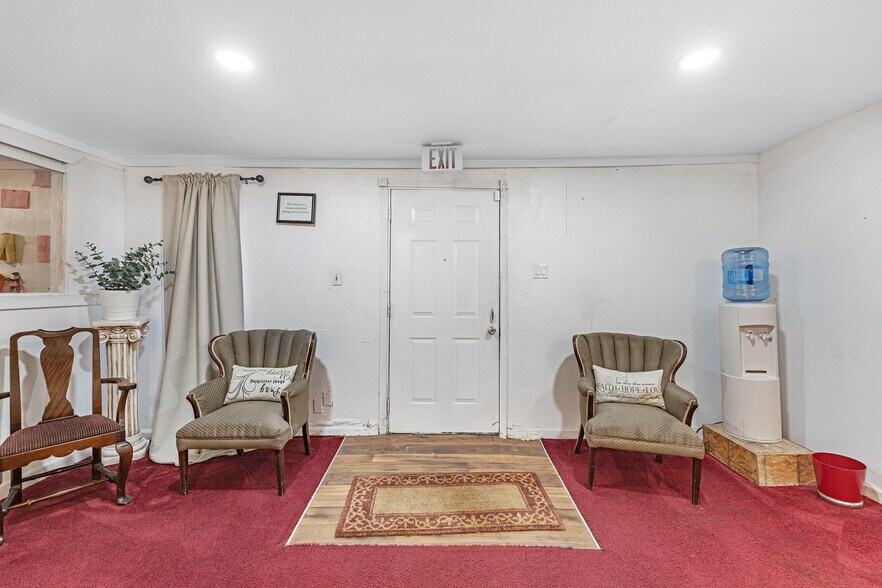 More Photos Of 7512 Lockwood Dr, Houston Specialty For Sale