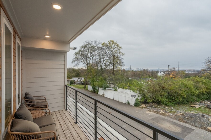 More Photos Of , Nashville Multifamily For Sale