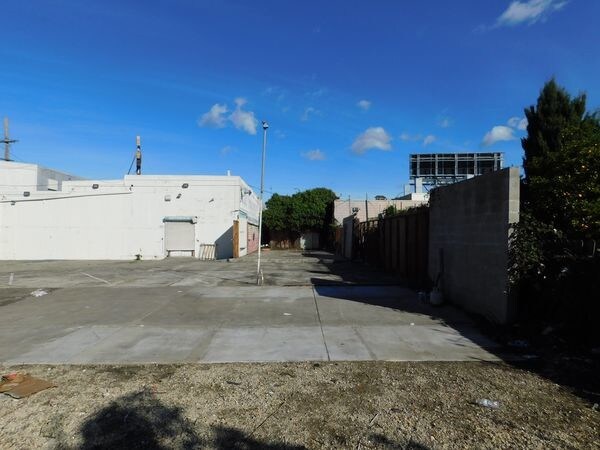 More Photos Of 7201-7215 International Blvd, Oakland Storefront Retail Residential For Sale