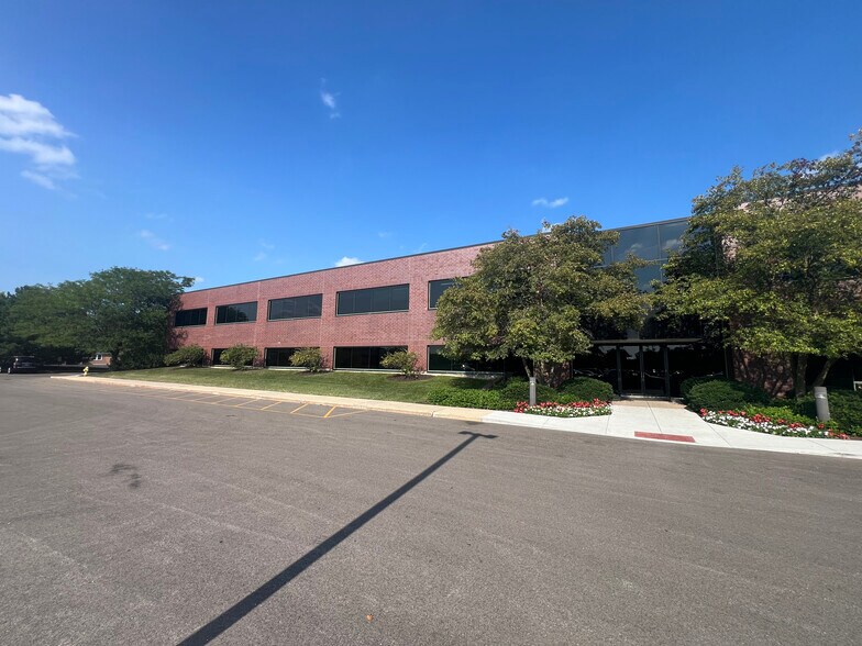 More Photos Of 1751 S Naperville Rd, Wheaton Medical For Sale