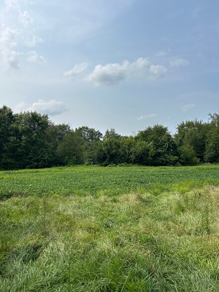 More Photos Of 1672 E County Road 550 S, Carlisle Land For Sale