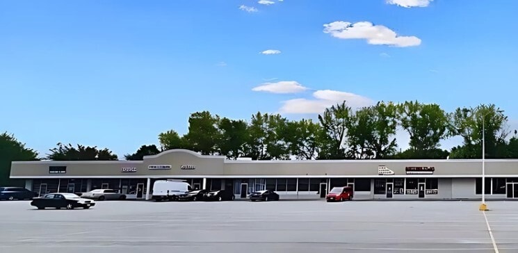 More Photos Of 11501-11573 E 63rd St, Raytown Unknown For Lease