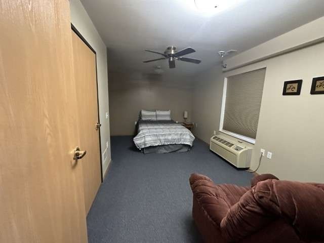 More Photos Of 406 W Vinton St, Spencer Hotel For Sale