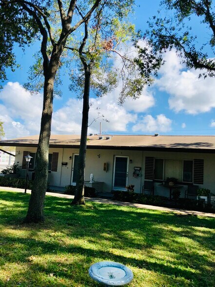 More Photos Of 815 2nd Ave NW, Largo Apartments For Sale