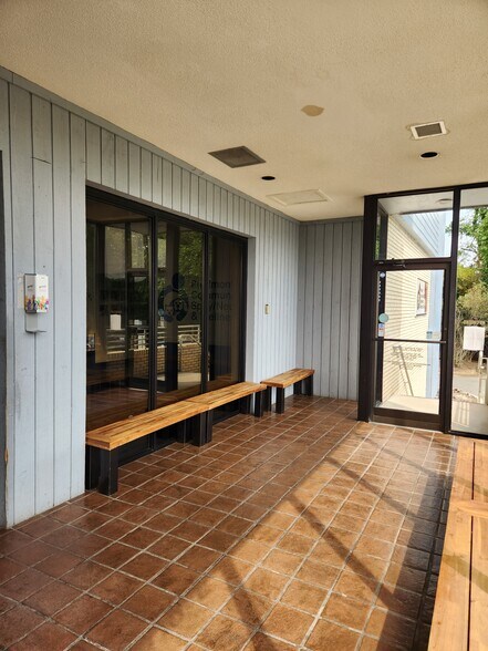 More Photos Of 1910 N Church St, Greensboro Office For Sale