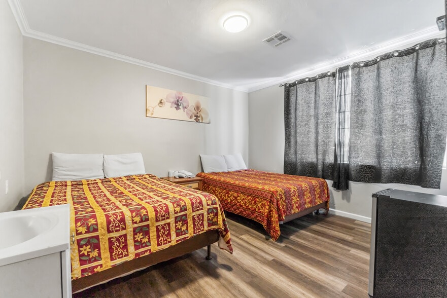 More Photos Of 825 W Gardena Blvd, Gardena Hotel For Sale