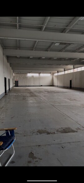 More Photos Of 47 Langstaff Ave, Edison Manufacturing For Lease