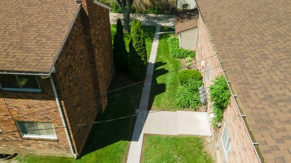 More Photos Of 516 Neff Ln, Grosse Pointe Apartments For Sale