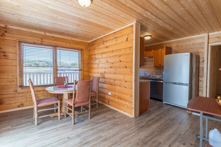 More Photos Of 235 Farmers Market Dr, Hillsville Restaurant For Sale